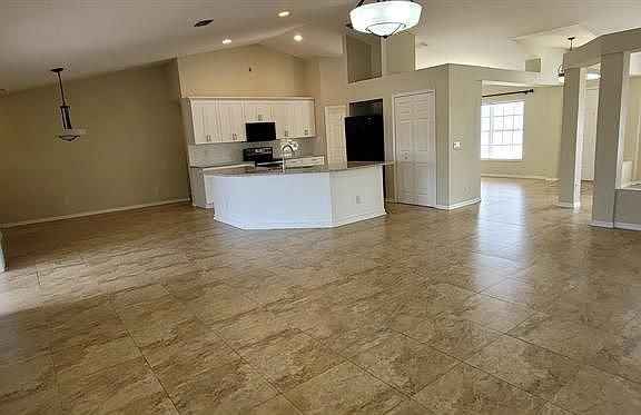 4th image of 2186 SW Idaho Ln