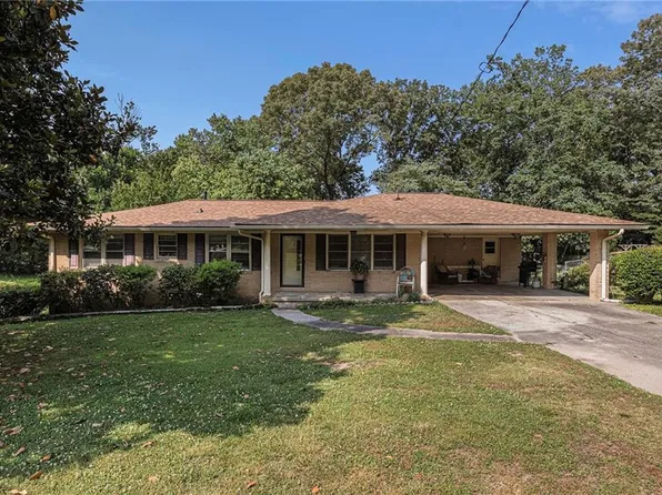 6831 Cherry Cir, Lithia Springs, GA 30122