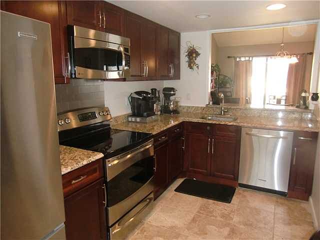 1st image of 53 Treetop Cir
