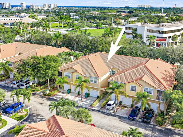 111 LIGHTHOUSE Circle #D, Tequesta, FL 33469