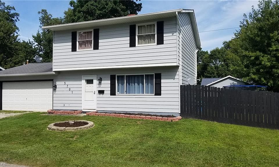 1st image of 5701 Whitethorn Dr