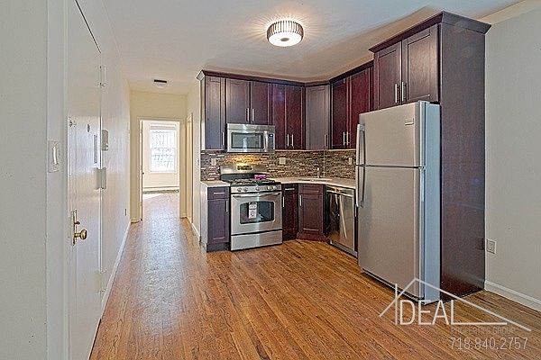 2nd image of 167 Hoyt St APT 1