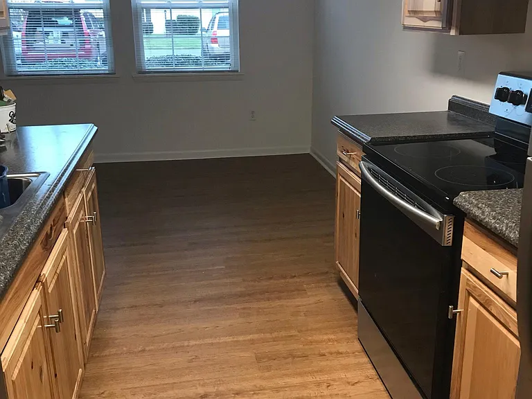 29595 Dutchmans Ln — Photo 3
