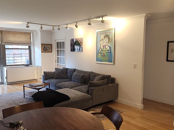 3rd image of 301 E 79th St APT 8B