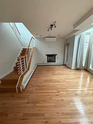 Rented by Voro, LLC | media 2