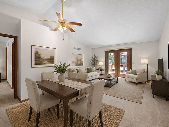 4th image of 3004 3rd St #10
