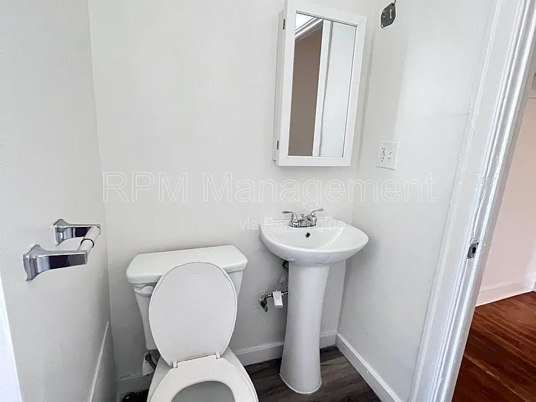 904 S Catalina St #11 — Photo 6