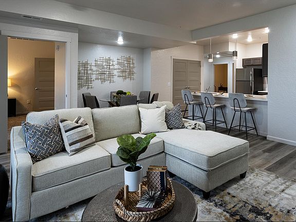 1341 sqft - Living Space