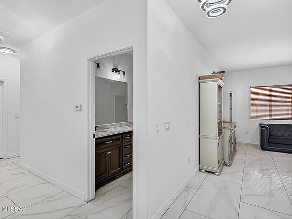 5th image of 8367 W Kittiwake Ln