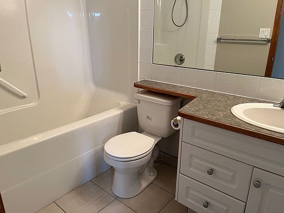 5th image of 12 Avery St #12