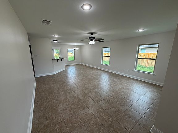 Open Floor Plan - Living and Dinning