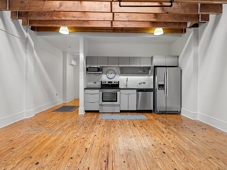 505 Union Ave #218 — Photo 2