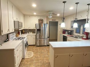 1416 10th St, Orion, IL 61273