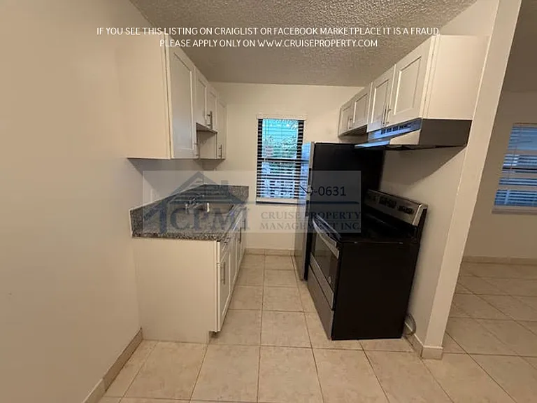 Riverside Manor/N'ice Apartments - 889 Riverside Drive, Ft. Lauderdale, FL 33312 — Photo 16