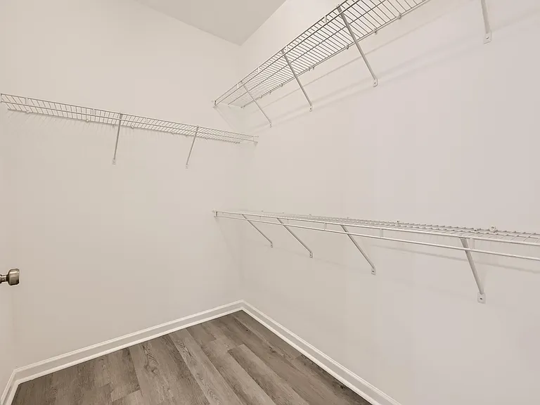 9918 Southampton Commons Dr — Photo 20