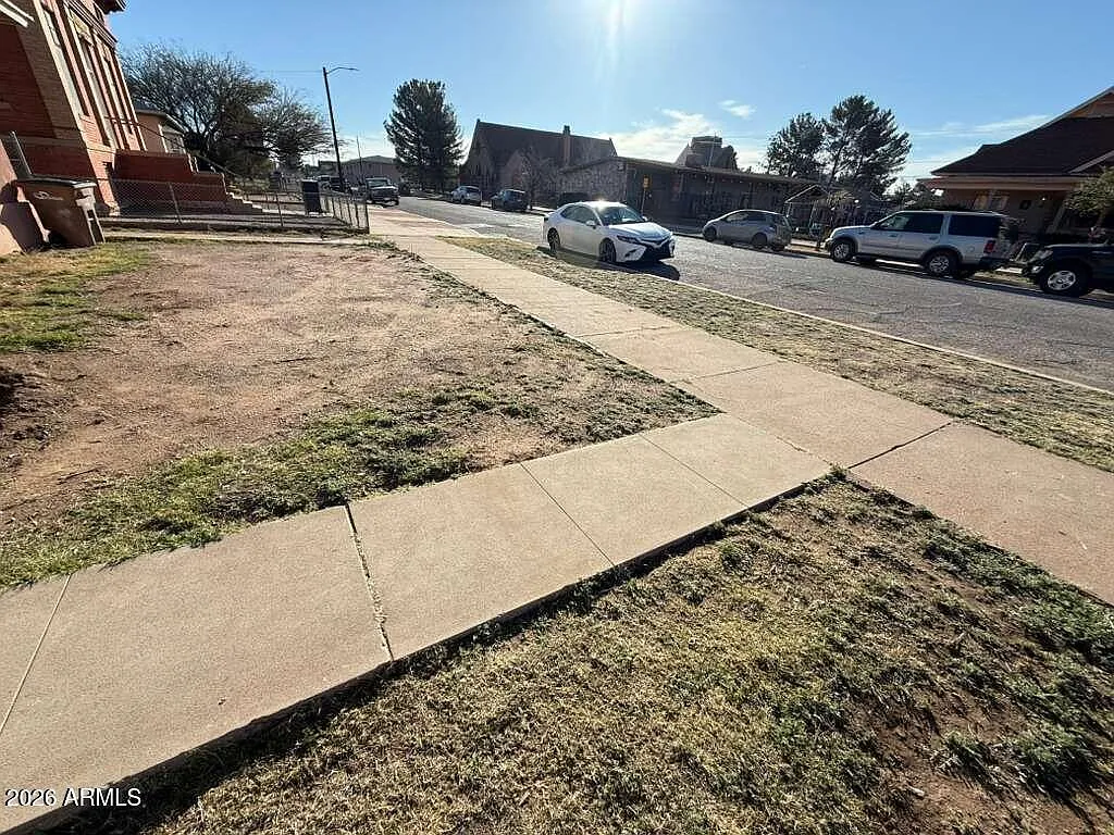 1 bed, 1.0 bath, 900 sqft, $700 — Photo 3