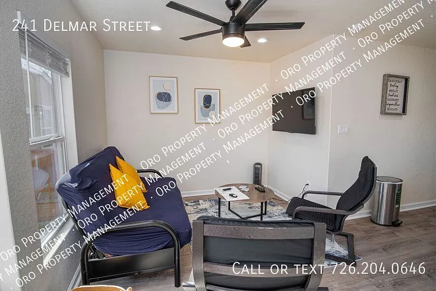Adorable 2BR Home Close to Riverwalk and Downtown — Photo 3