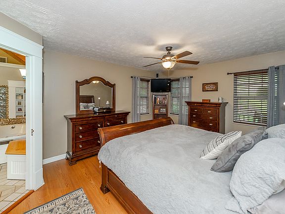 5th image of 2238 Martha Berry Dr