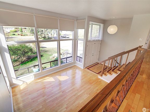 4th image of 17355 NE 17th Pl
