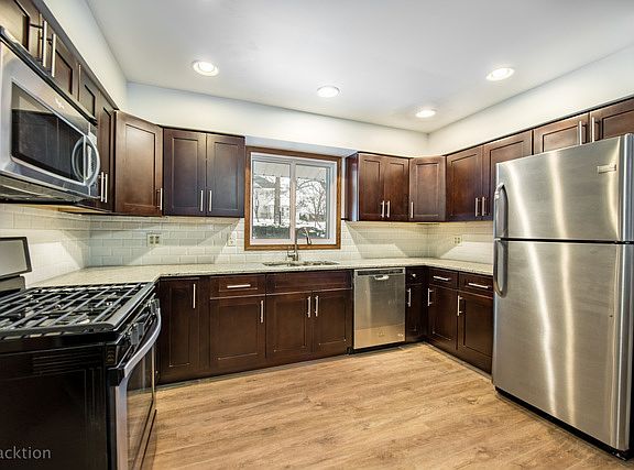 5th image of 5344 Riverview Dr