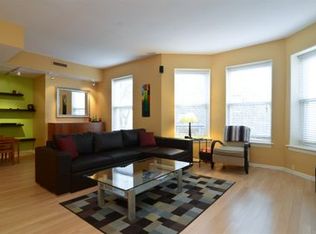 509 W Roscoe St #2-A, Chicago, IL 60657