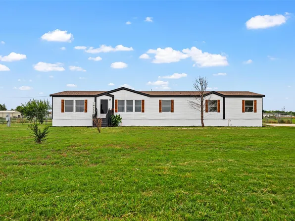 9120 Idaho St, Joshua, TX 76058