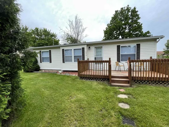 1015 N 6th St, Goshen, IN 46528