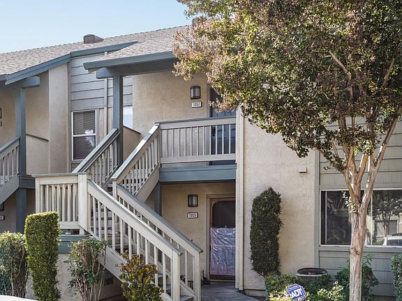 3rd image of 1057 Summershore Ct