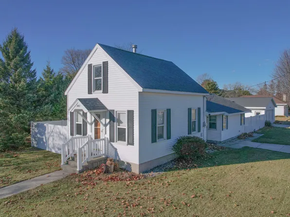 3002 Taylor St, Marinette, WI 54143