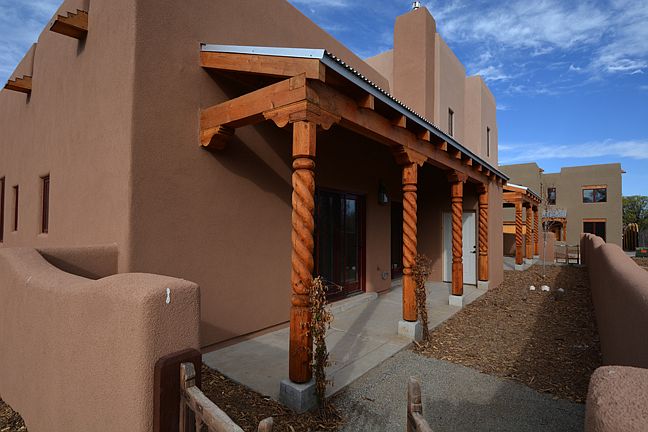 1st image of 405b Apache Street #20