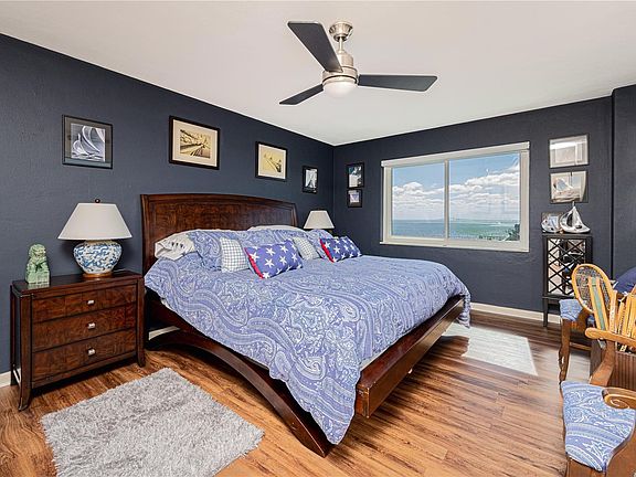 4th image of 7200 Sunshine Skyway Ln S APT 9D