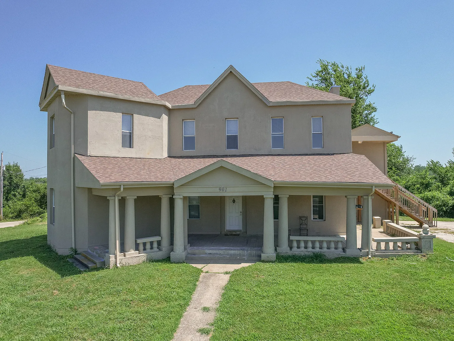 901 Jackson Street - E — Photo 1