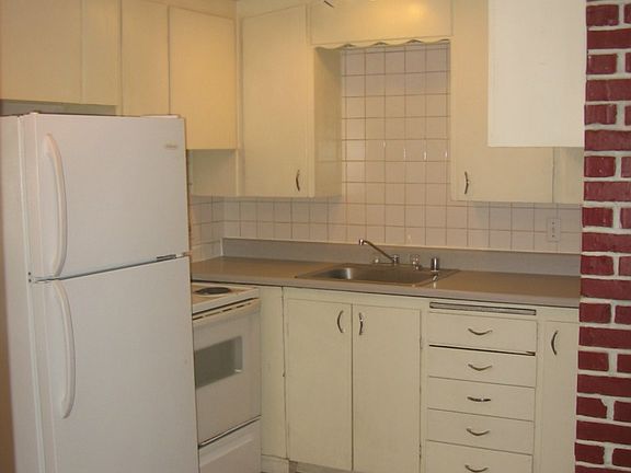 4th image of 8813 To 8815 Highland Ave SW
