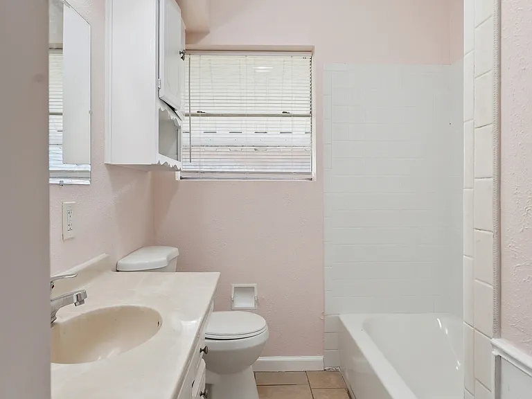 207 N Hartsdale Ave — Photo 17