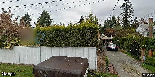 1202 NE 162nd St — Photo 12