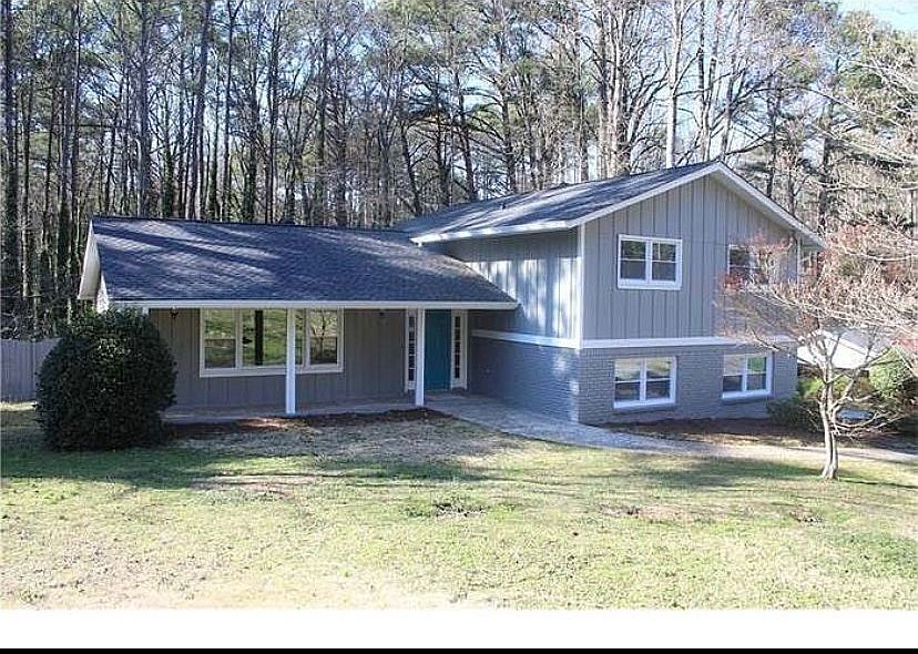 2nd image of 3394 Northbrook Dr