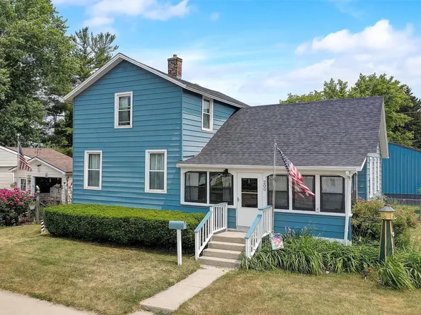 200 Pauquette Street, Portage, WI 53901