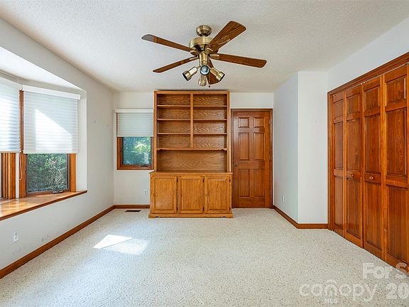 5th image of 29 Hillcreek Dr