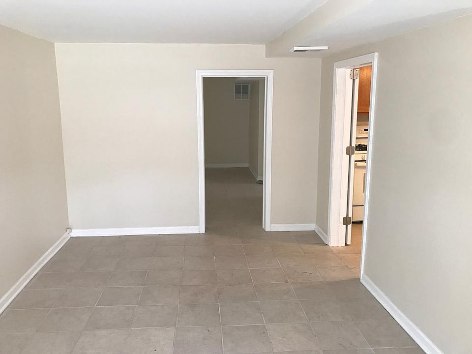 2nd image of 2856 W 39th Pl #B