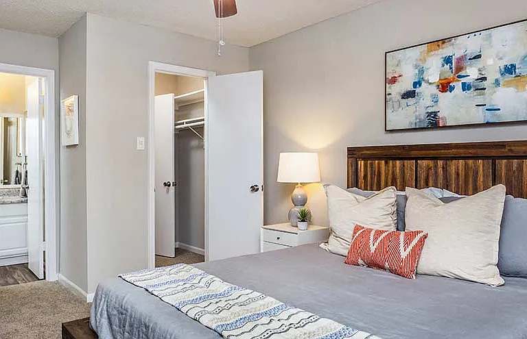 The Gregory North and South Apartment Homes — Photo 47