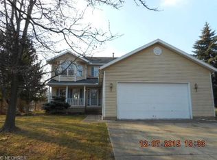 7980 Cresthill Dr, Seven Hills, OH 44131