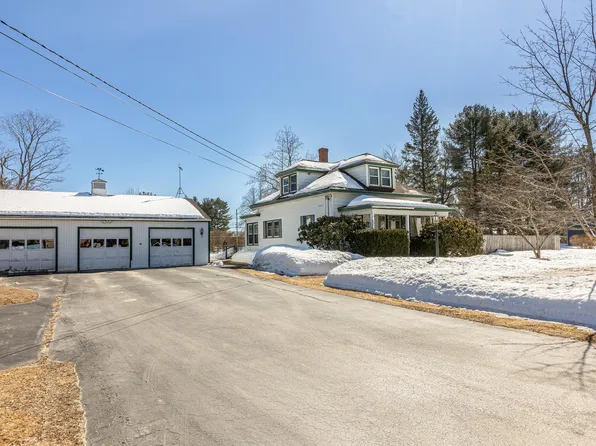 27 Gray Park, Gray, ME 04039