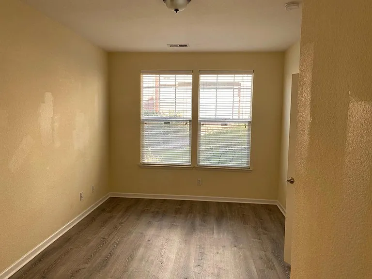 12812 King St — Photo 13
