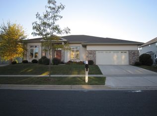 923 Countryside Xing, Waunakee, WI 53597