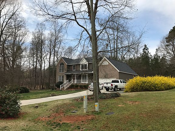 2nd image of 9 Pine Court Dr