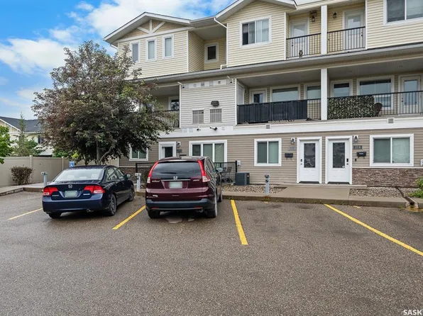 UNIT 206-1220 Empress STREET, Regina, SK S4T 1G7