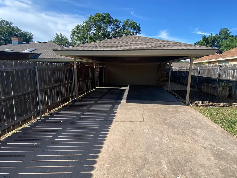3322 Grandview Dr — Photo 4