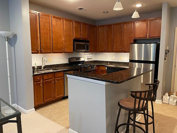 3rd image of 2655 Prosperity Ave APT 230