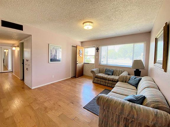3rd image of 2509 Park Dr