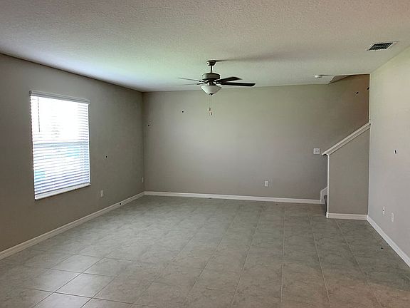 3rd image of 715 Calico Scallop St